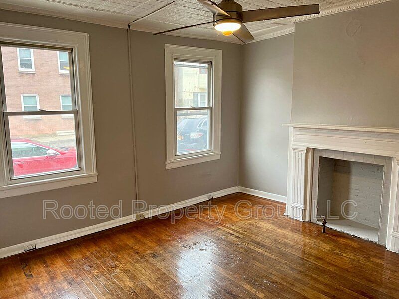 447 Madison St Troy NY Zillow