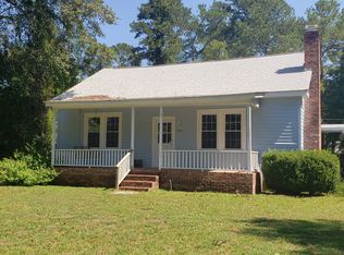 374 Marion St, Elloree, SC 29047