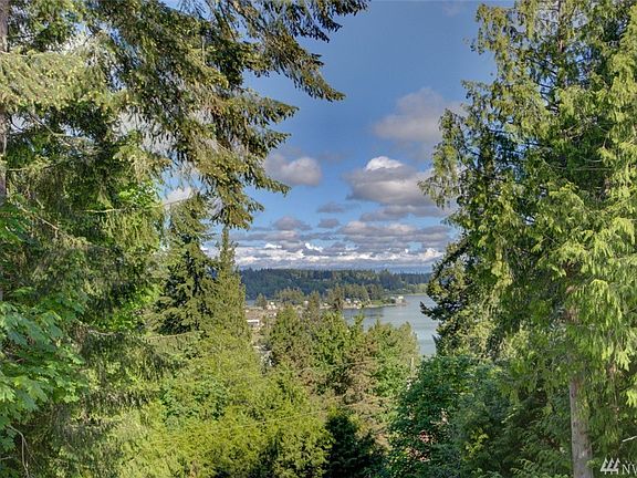 4th image of 10032 Lookout Dr NW