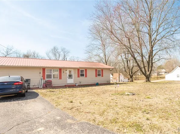 282 W Reed Ave, Puxico, MO 63960