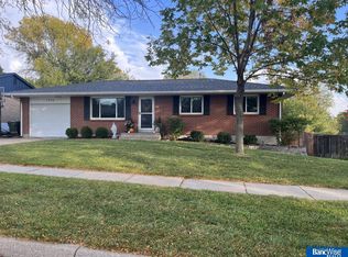1236 Argyll Pl, Lincoln, NE 68512