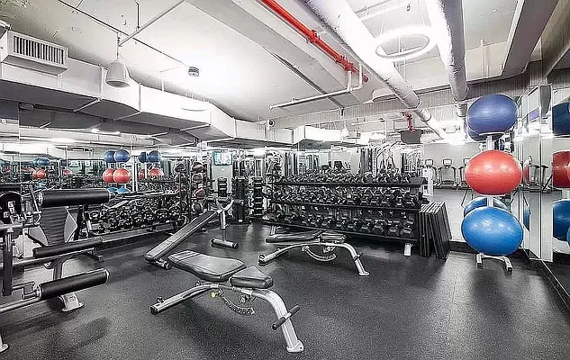 Rented by Manhattan Realty Group | media 10