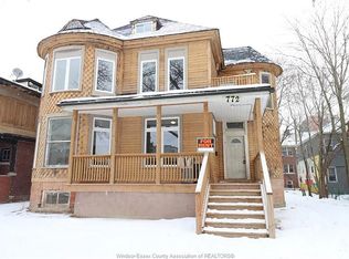 772 Victoria Ave #2, Windsor, ON N9A 4N2