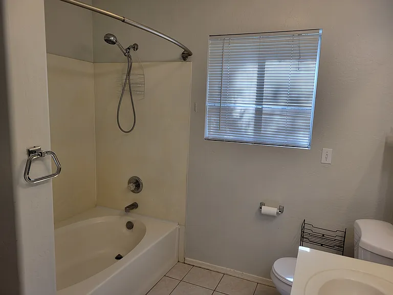 4527 E Mockingbird Dr — Photo 13