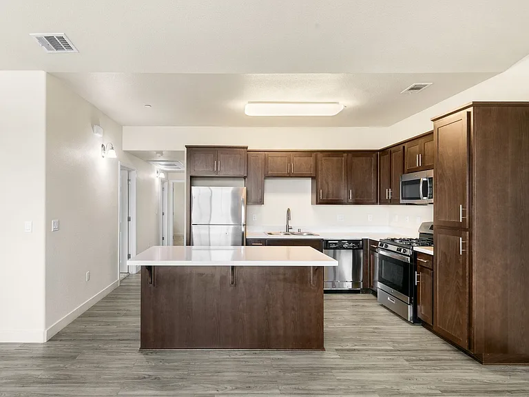 Luxe Ripon Apartments — Photo 12