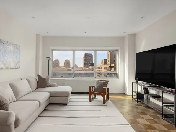 170 West End Avenue image 1 of 13