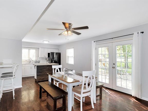 5th image of 500 Livingston Dr