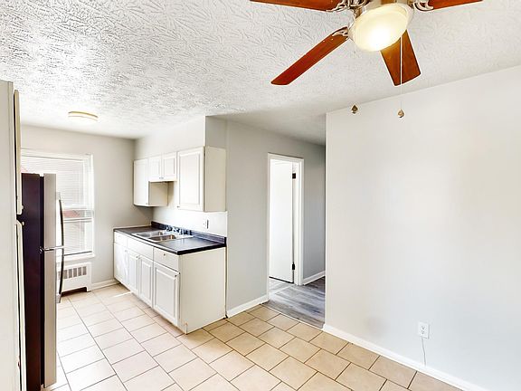 4th image of 2724 Montana Ave #3