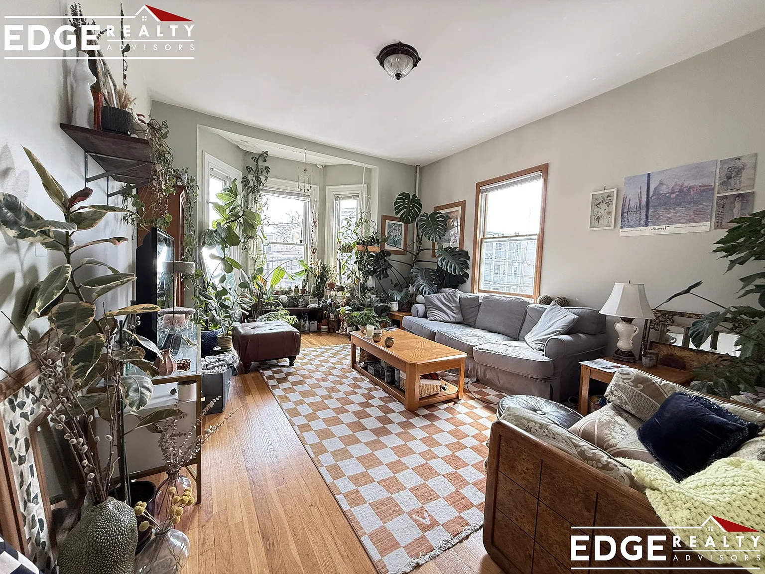 3 bed, 1250 sqft, $3,200 — Photo 4