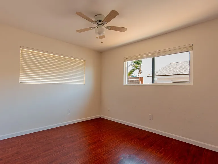 1319 Grand Ave — Photo 11