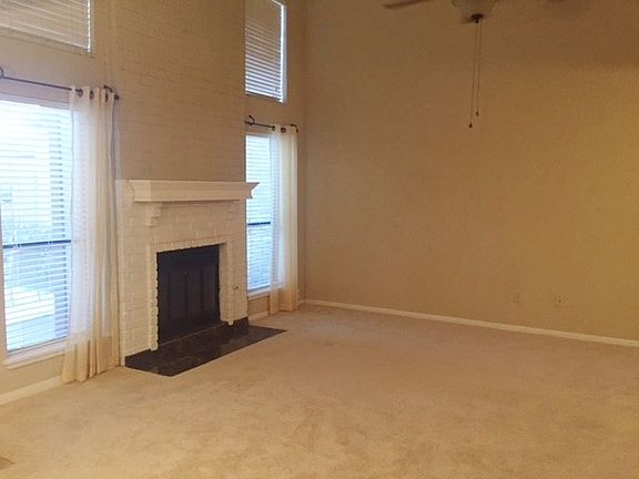 5th image of 54 S Bachelor Button St