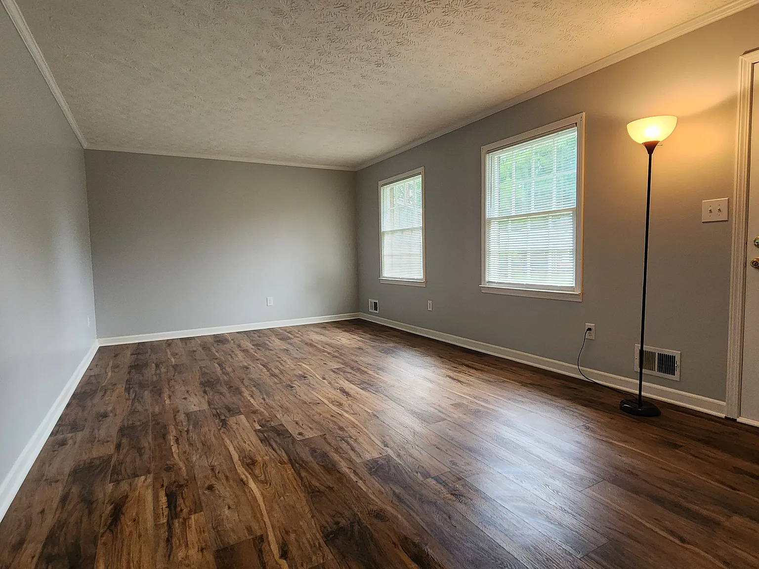 2639 Shade Dr — Photo 4