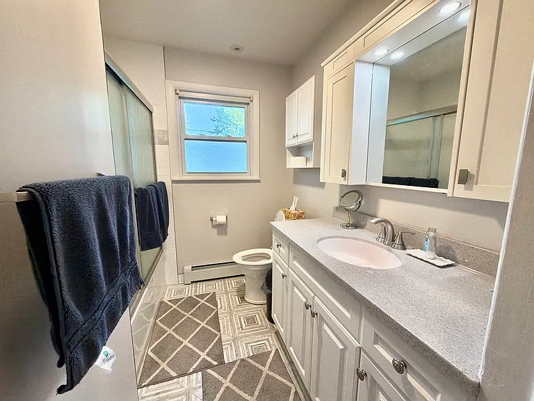 37235 N Hillside Dr — Photo 11