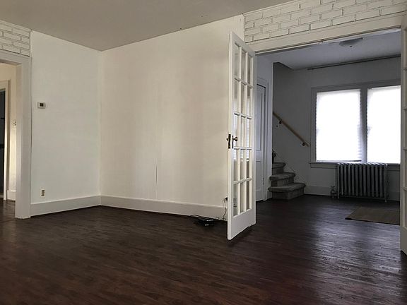 5th image of 2932 Nevada Ave
