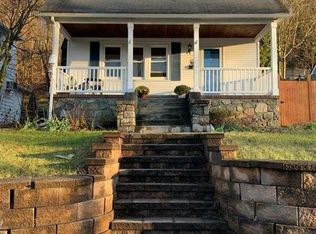 693 N Division St, Peekskill, NY 10566