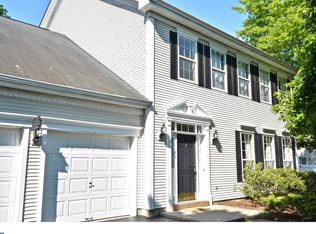 7 Larchmont Ct, Pennington, NJ 08534