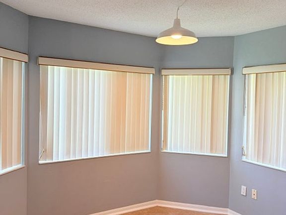 5th image of 20 Palm Ln