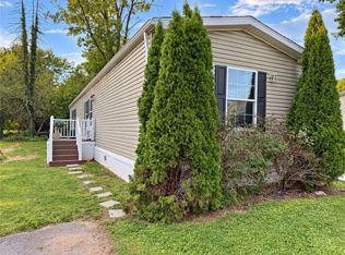 1008 Cherry Tree Xing, Breinigsville, PA 18031