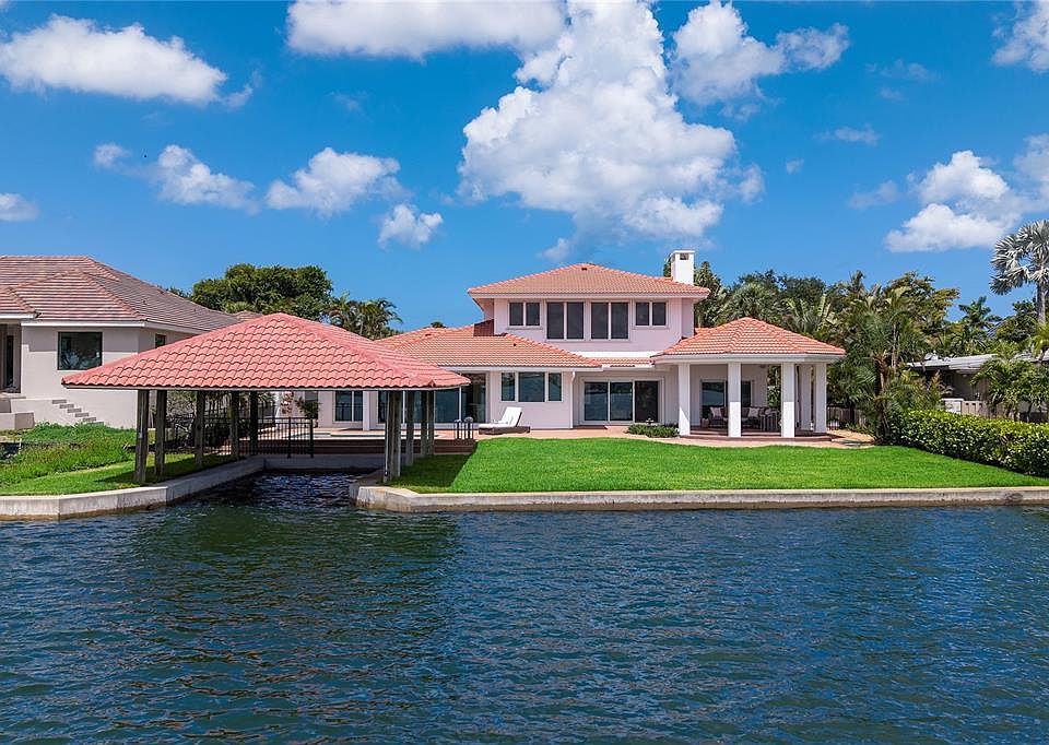 1st image of 330 W BAY DRIVE
