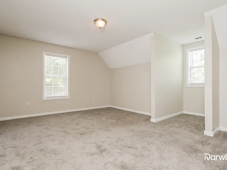 169 Hayes Cir — Photo 11