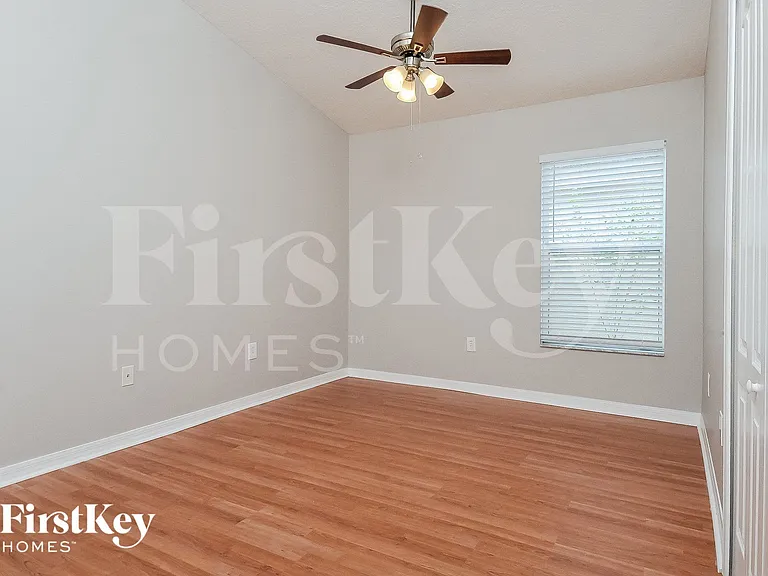 8129 Alamosa Wood Ave — Photo 11