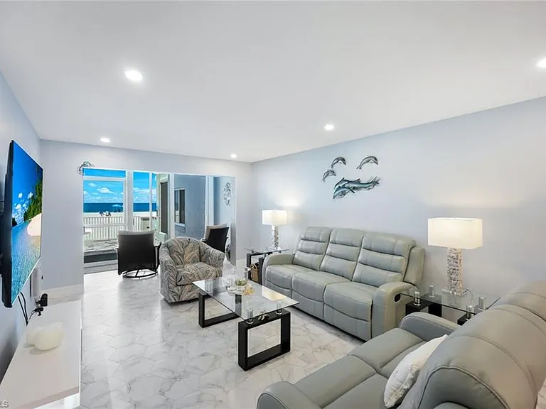 26000 Hickory Blvd #105 — Photo 4