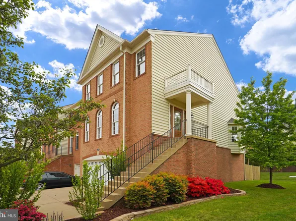 22519 Airmont Woods Ter, Ashburn, VA 20148