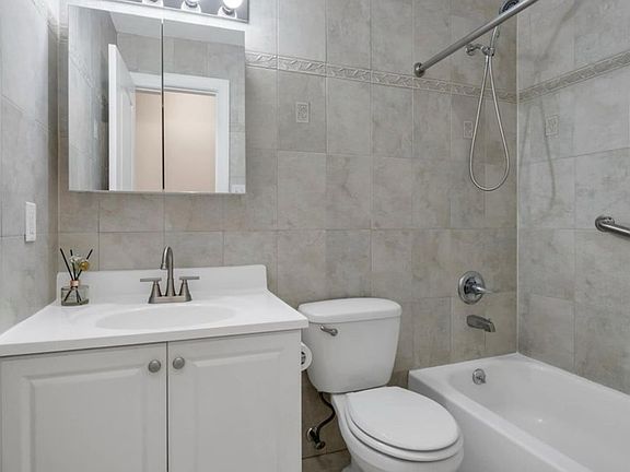 4th image of 6425 230th St Floor 2
