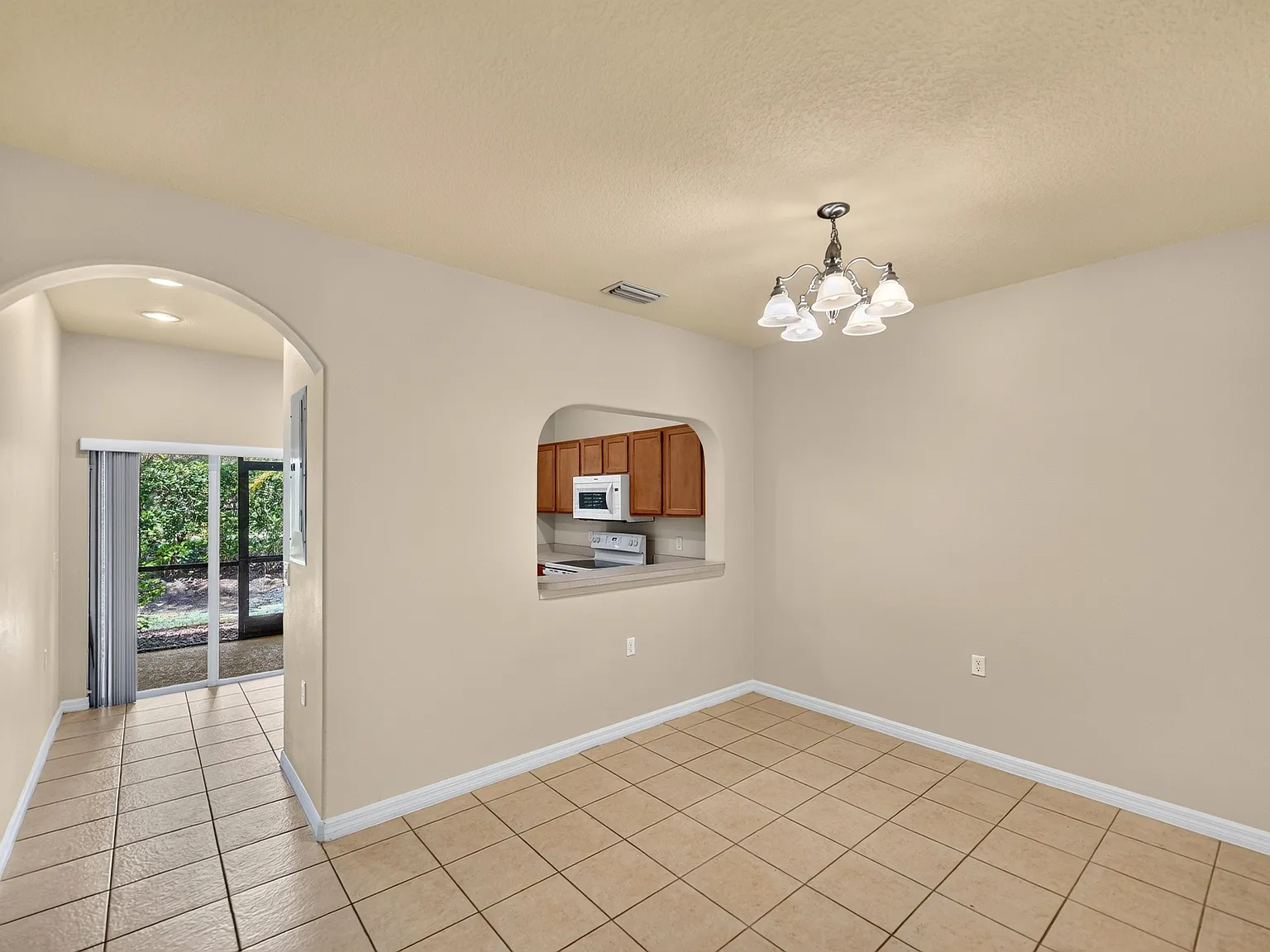 2 bed, 1536 sqft, $1,450 — Photo 4