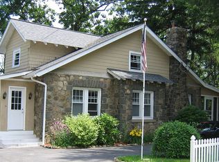 41 Brooklyn Mountain Rd, Hopatcong, NJ 07843