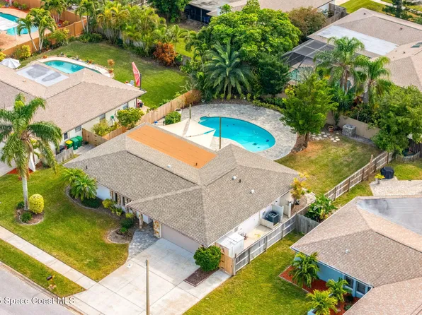 425 Carriage Rd, Satellite Beach, FL 32937