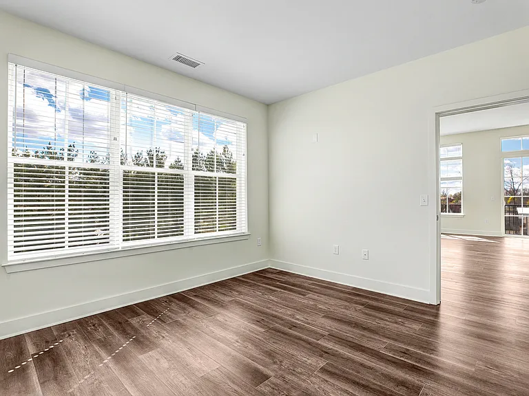 Inwood at Renaissance Square — Photo 35