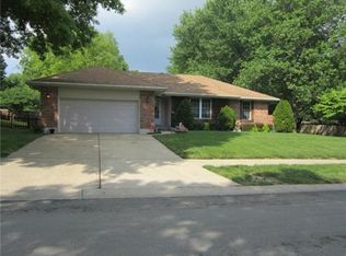 5017 S Kendall Dr, Independence, MO 64055