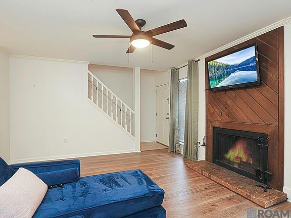 2nd image of 972 Ridgepoint Ct #972