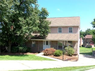 126 Surrey Dr, Canonsburg, PA 15317
