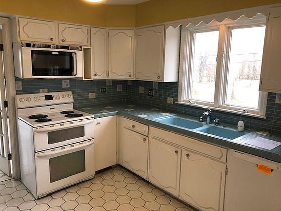 5th image of 1241 North Ave