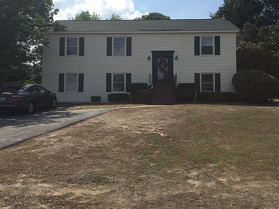 3rd image of 517 Deerpath Dr