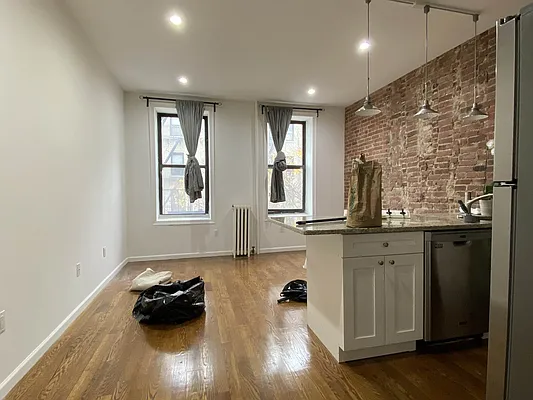 Rented by TheRealEstateCompany.com LLC | media 26