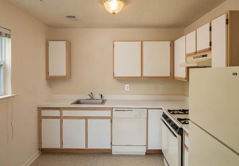 Village Court Seniors — Photo 3
