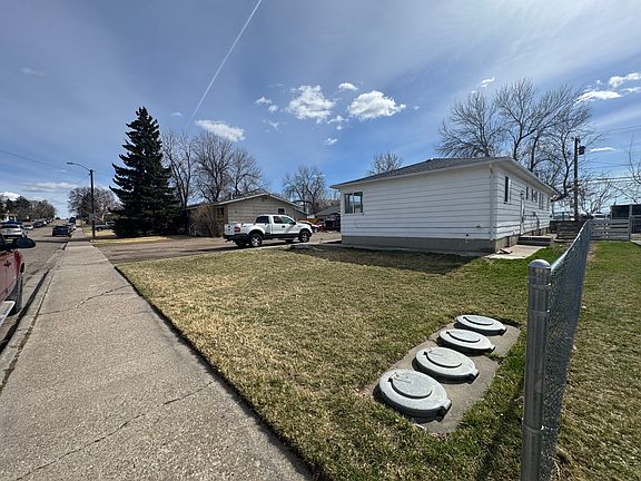 3rd image of 4010 Ella Ave