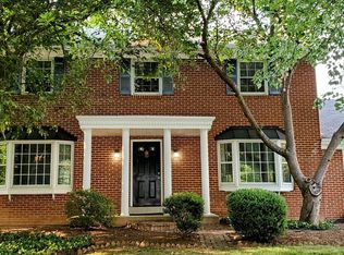 6083 Burnside Landing Dr, Burke, VA 22015