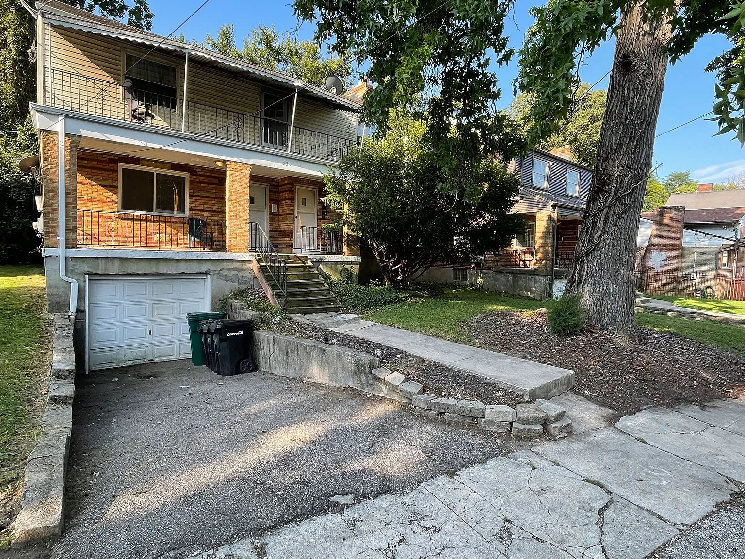 2 bed, 900 sqft, $1,350 — Photo 1