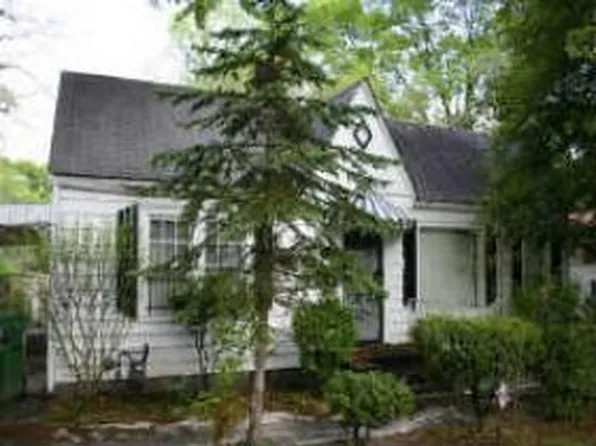 1 Lynn Garden Rd, Rossville, GA 30741