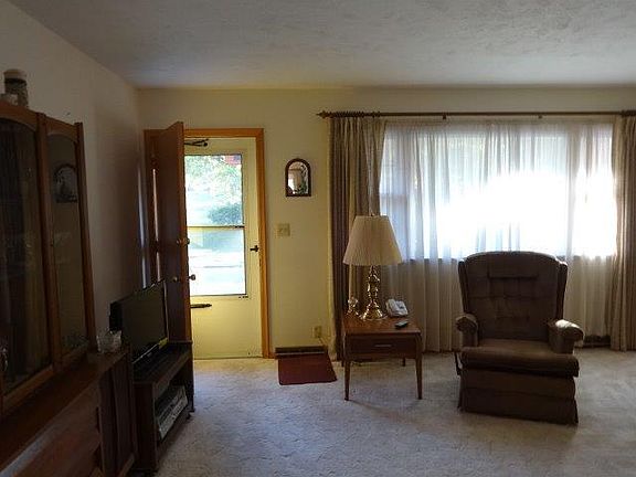 5th image of 2141 N 60th St