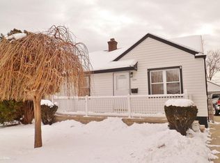 19180 Florida St, Roseville, MI 48066