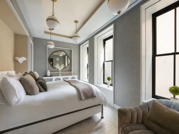 50 Central Park West image 32 of 36