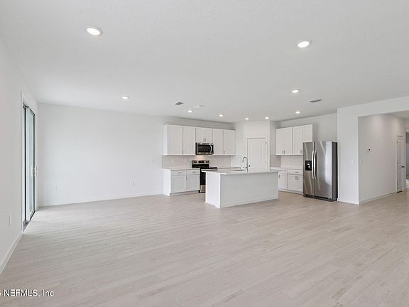2nd image of 7429 EVERETT FOREST Drive