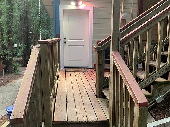 3rd image of 15101 Canyon 2 Rd