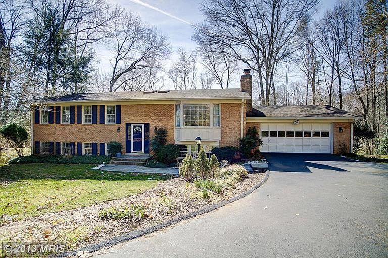 1st image of 9823 Bridleridge Ct