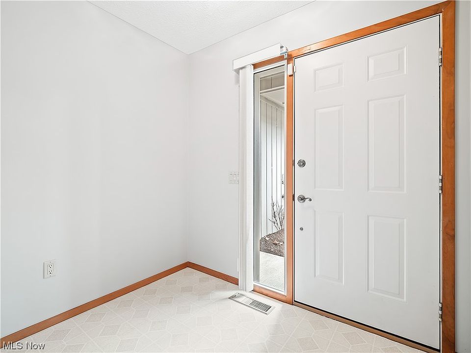 13120 Olympus Way, Strongsville, OH 44136 Zillow